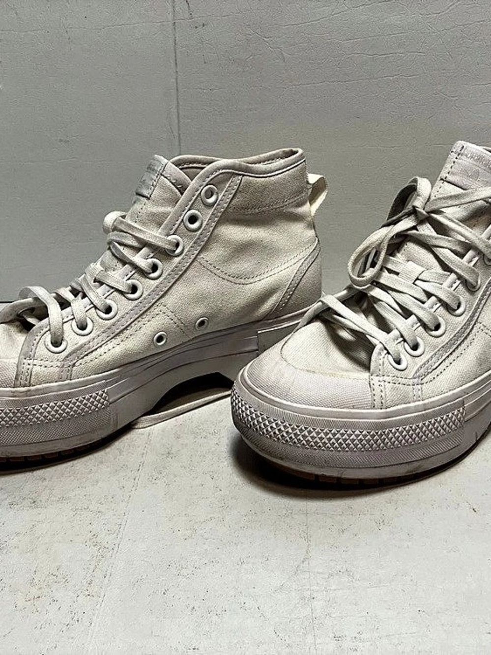 adidas Nizza Hi RF High-Top Sneakers in White US 71⁄2